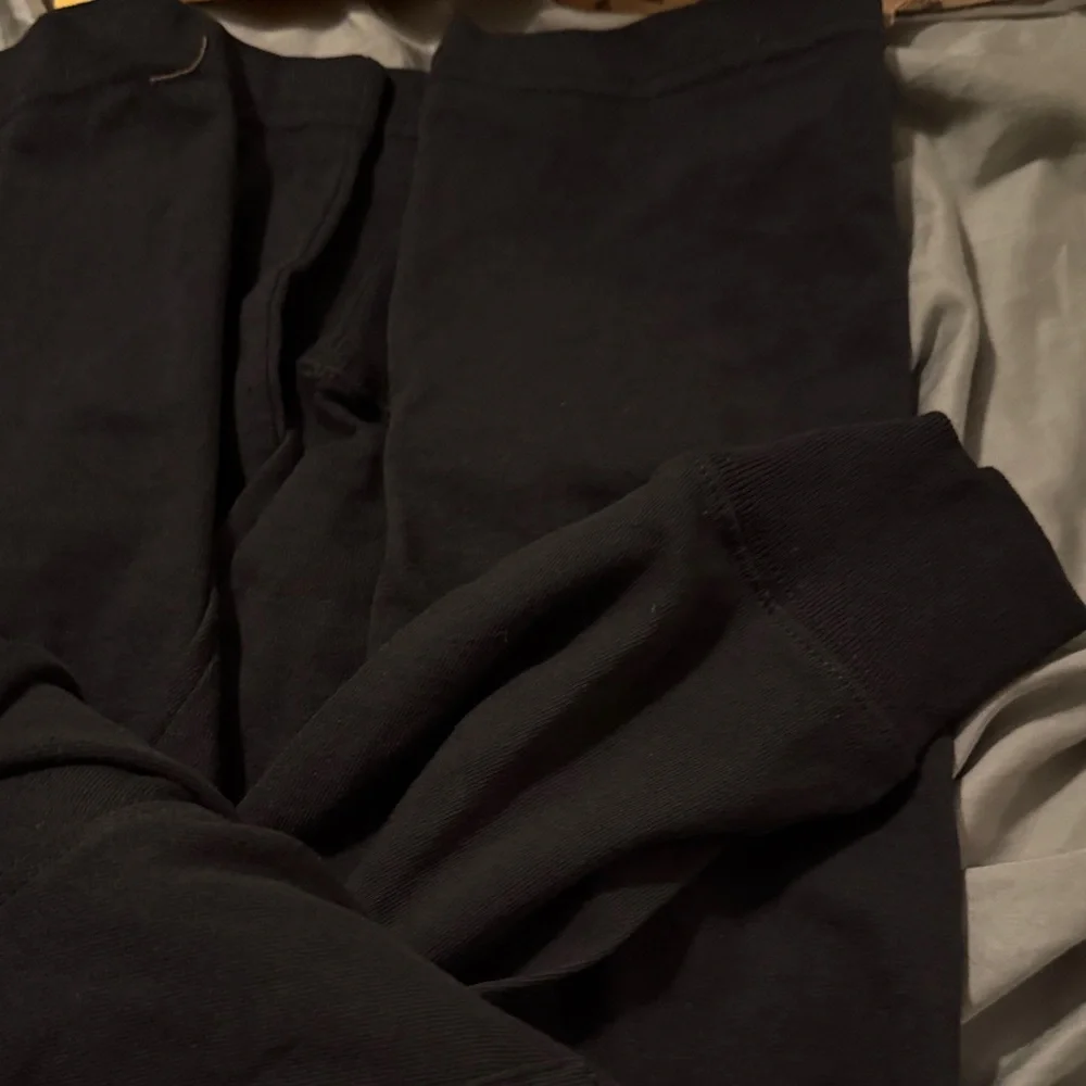 Carhartt Black Loose Fit Long Sleeve Tee - Picture 3 of 5